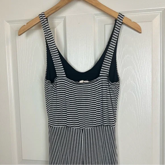 Black and White Striped Maxi Dress - Picture 9 of 16